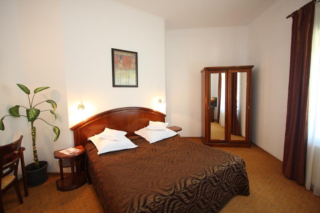Hotel Ruia Poiana Brasov Extérieur photo