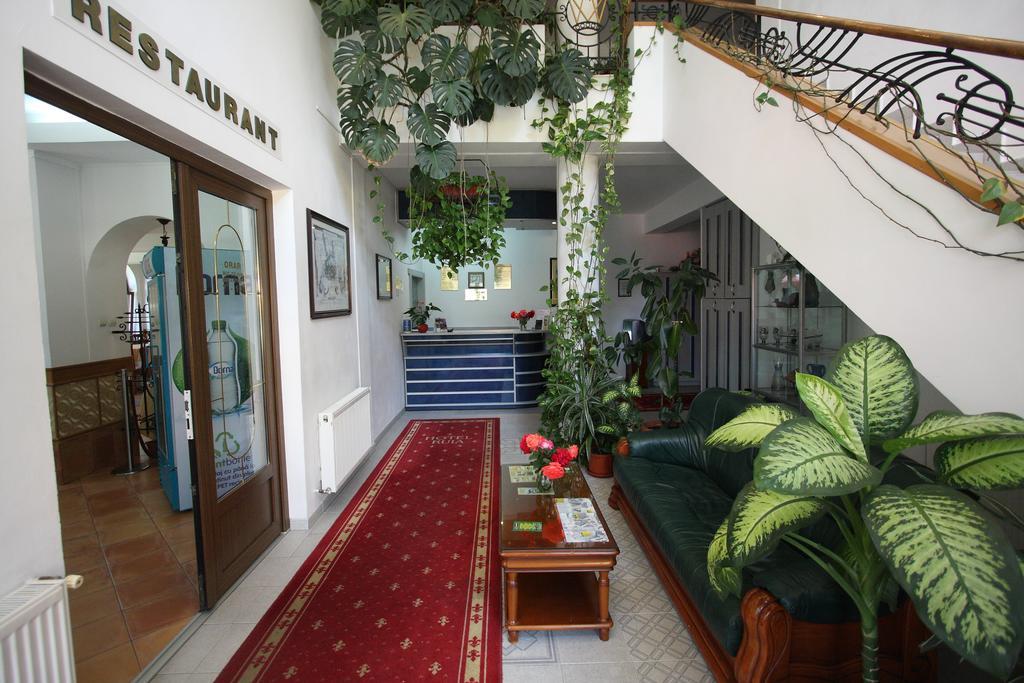 Hotel Ruia Poiana Brasov Extérieur photo