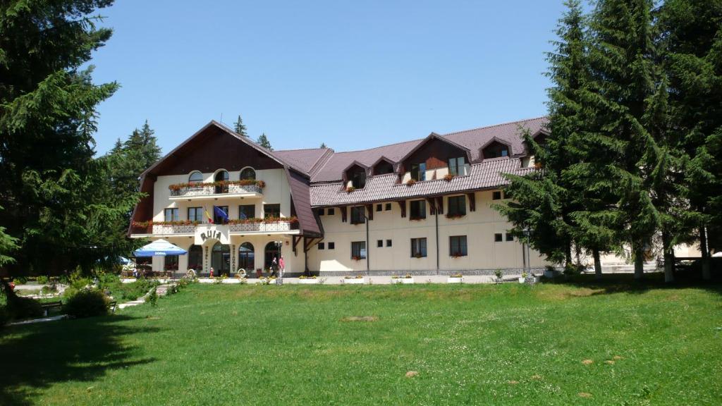 Hotel Ruia Poiana Brasov Extérieur photo