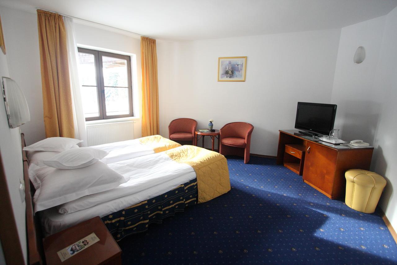 Hotel Ruia Poiana Brasov Extérieur photo
